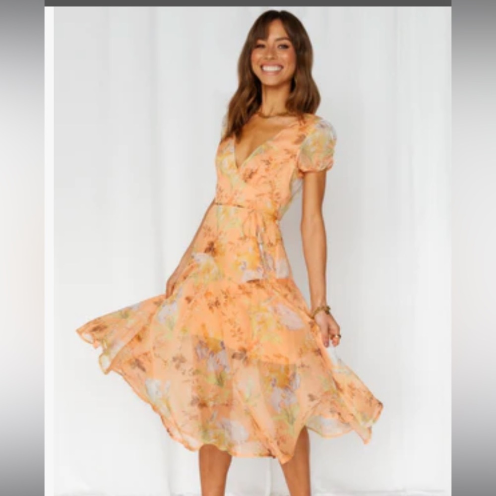 Home With You Midi Dress Orange - M

Size: M